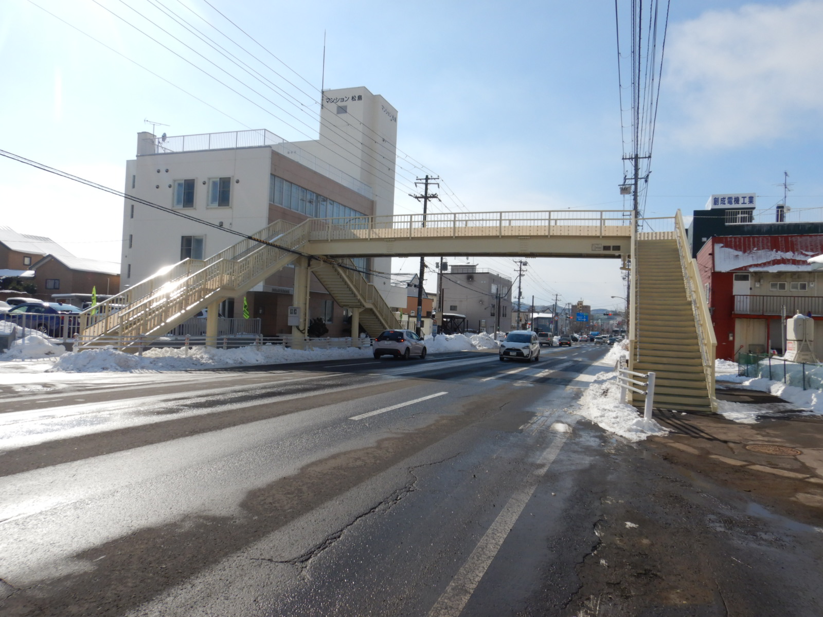 R4, 知利別横断歩道橋