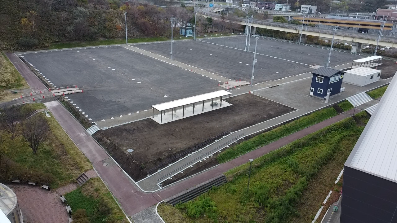 R5-工事名-入江運動公園テニスコート整備（その２）工事-発注者-室蘭市